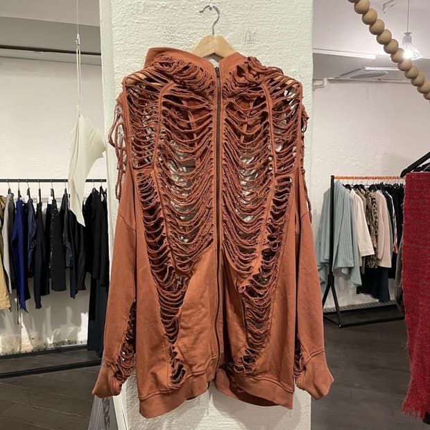 율리우스 디스트레스드 후드집업