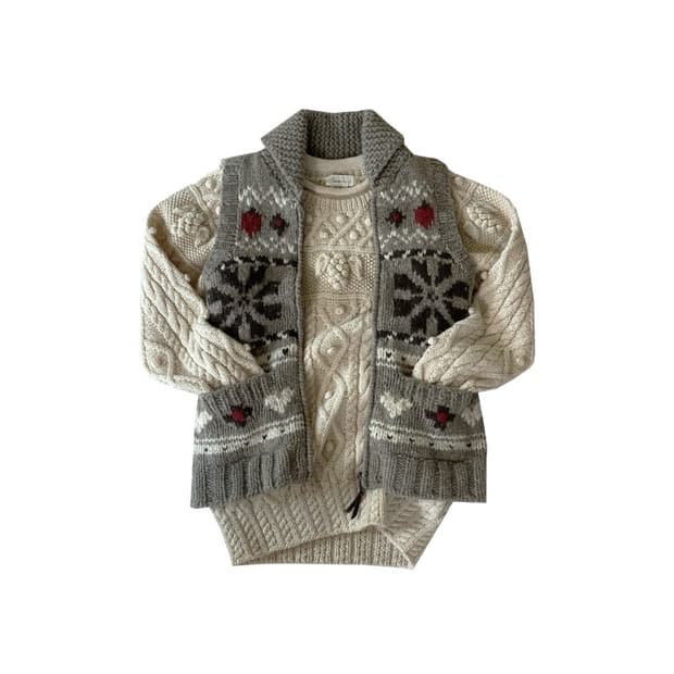 Vintage Heart Cowichan Vest Zip-Up