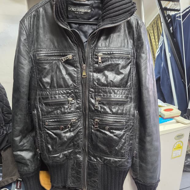 돌체앤 가버나   멀티 지퍼  가죽  자켓