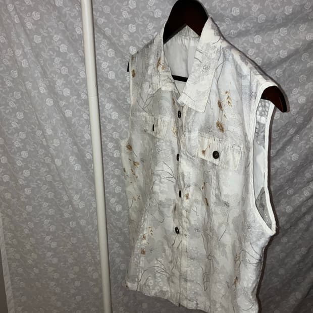 💌 Japanese oriental sleeveless blouse.