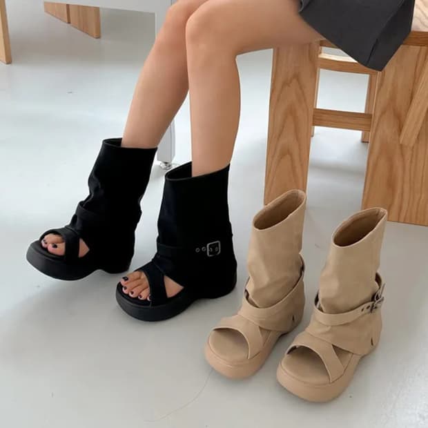 샌들 통굽 플랫폼 발목 벨티드 미들부츠 블랙 230