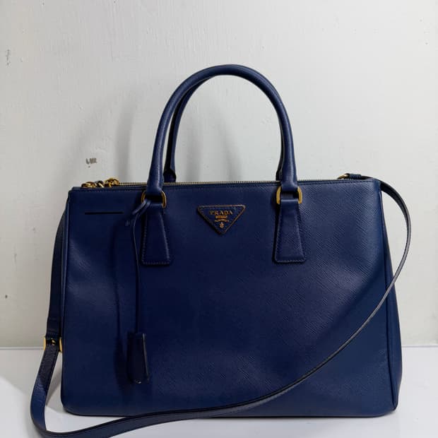 [정품] 프라다 갤러리아 사피아노 블루 