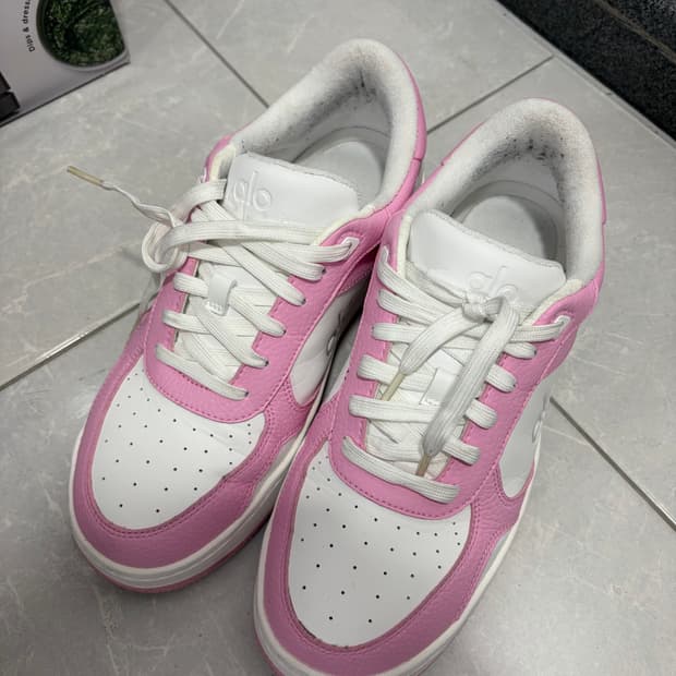 alo 알로 스니커즈