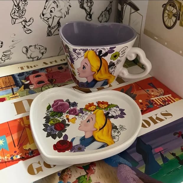 도쿄디즈니랜드 앨리스 접시&머그컵 세트