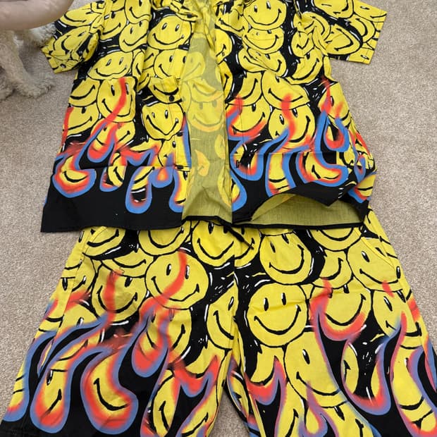 차이나타운 마켓 스마일리 플레임 반팔 셔츠, 반바지 세트