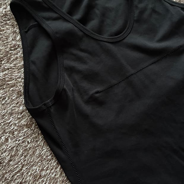 jin lee SATYROI SL01 수소봉제 드레이프 나시