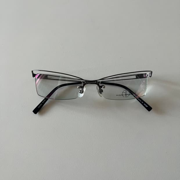 ANTONIO BANGEIAS Geek chic Sqare Frame