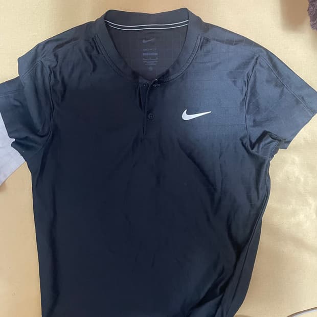 나이키 티셔츠