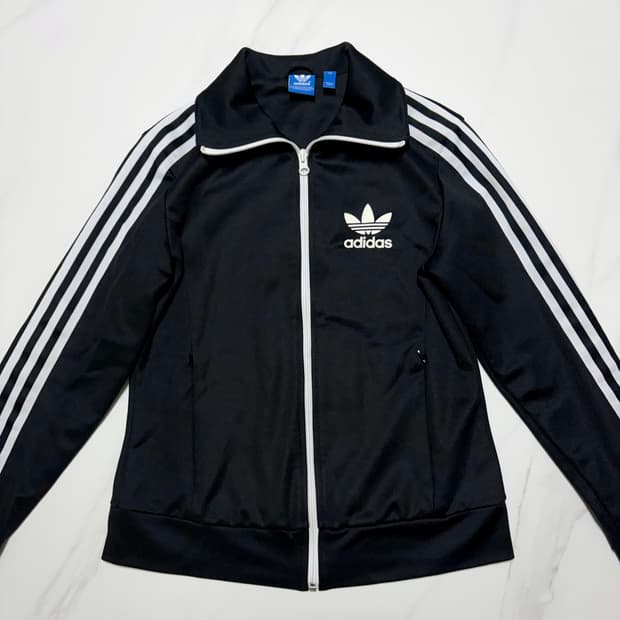 아디다스 검흰 플라워안감 유로파 져지 새상품