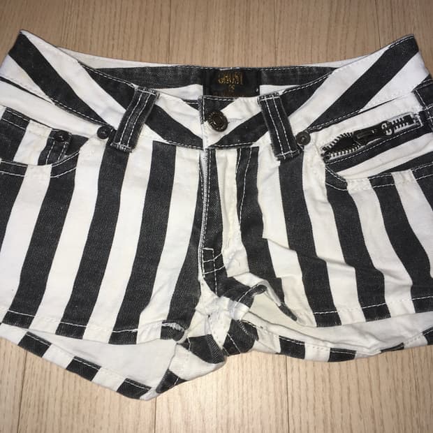 Ghost of harlem 고스트오브할렘 반바지 펑크 y2k 고스펑크