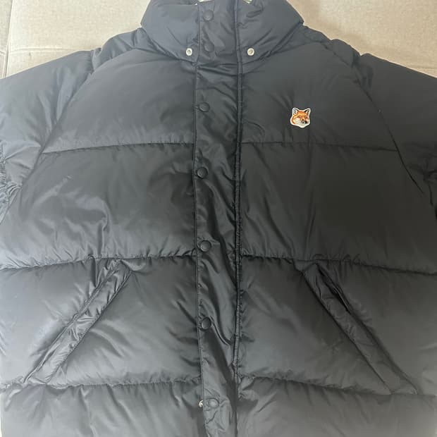 메종키츠네 패딩