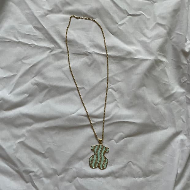 Teddy bear necklace 
