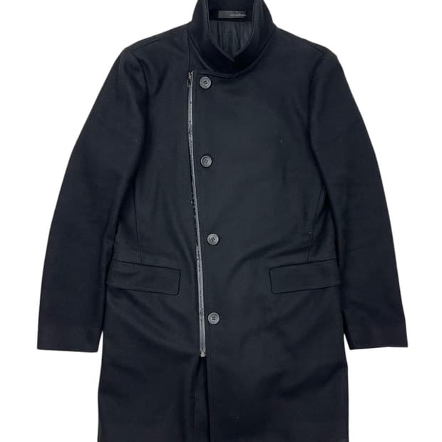 우영미 하이넥 사선지퍼 코트