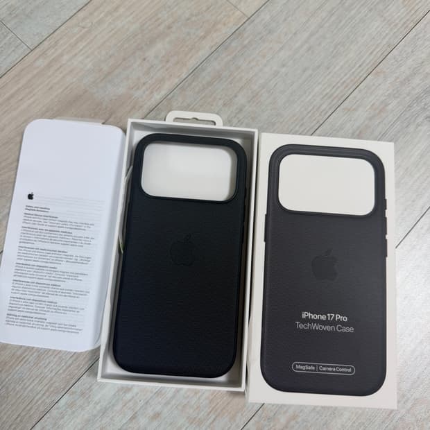 아이폰17프로 테크우븐 케이스 새사품 블랙