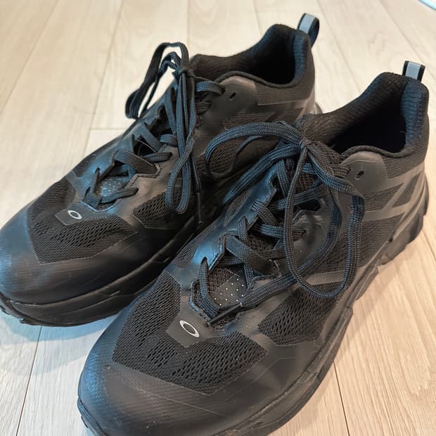 오클리 라이트 브리드 트리플 블랙