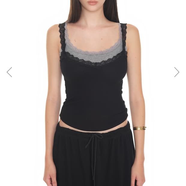 투머치택스 레이어드 슬리브리스 블랙 구해요!