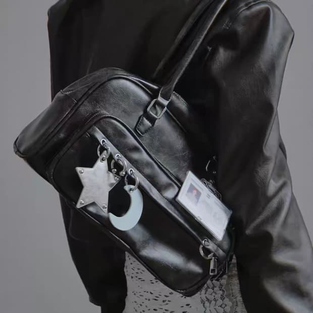 블랙 가죽 숄더백 토트백 + 별/달 키링