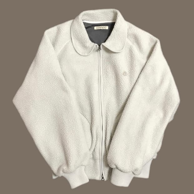 코이세이오 후리스