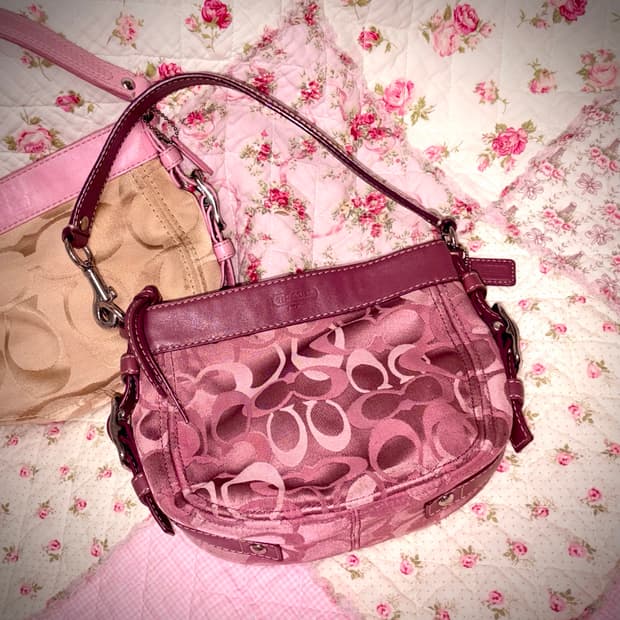 🍇귀요미) Coach 코치 시그니처 미니숄더백 플럼퍼플