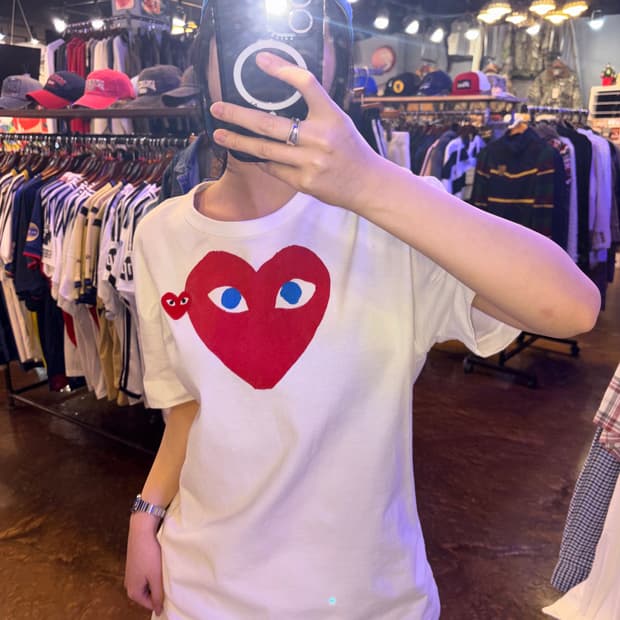 꼼데가르송 플레이 빅 하트 로고 반팔 티셔츠