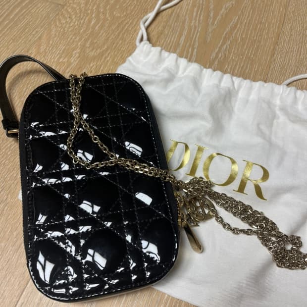 레이디 디올 폰홀더