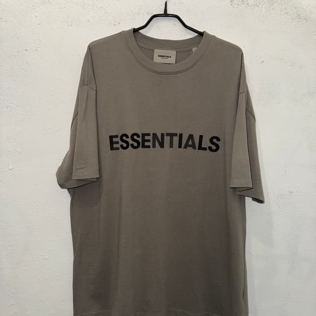 ESSENTIALS 에센셜 반팔티
