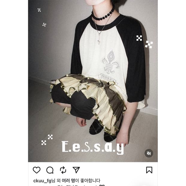 eessay 에세이 래글런 펑크 티
