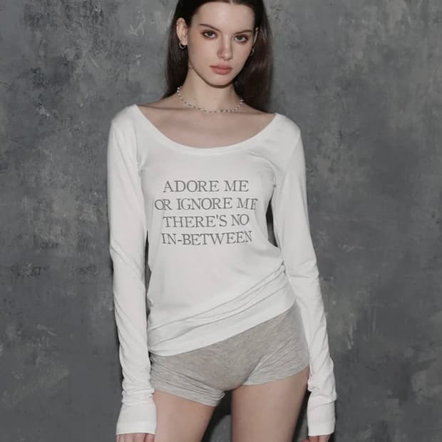 매고렌서울 어도어미 루즈핏 롱슬리브 화이트 티셔츠