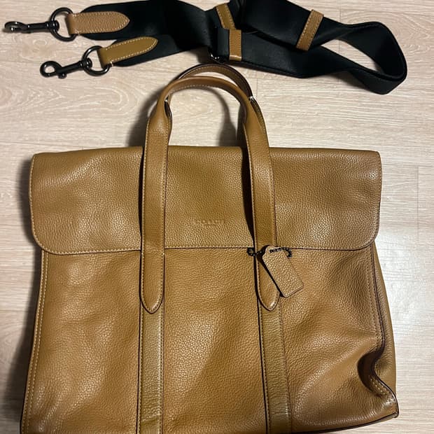 코치 가죽 토트백 브리프케이스