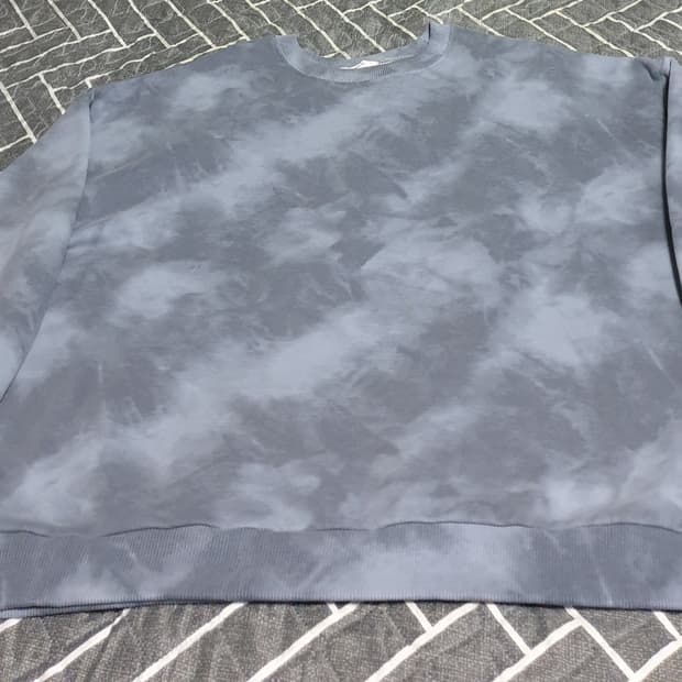 더블H 오버핏 물결 패턴 기모 맨투맨 (F)