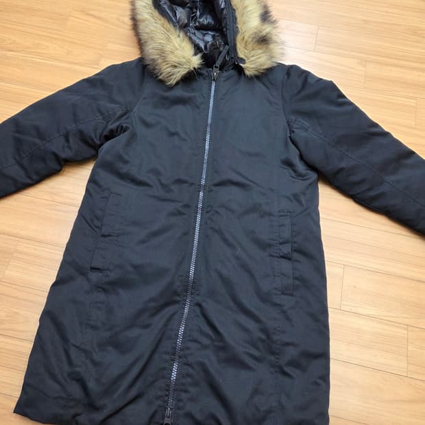 Abercrombie & Fitch 여성 롱패딩 블랙 색상입니다. 사이즈