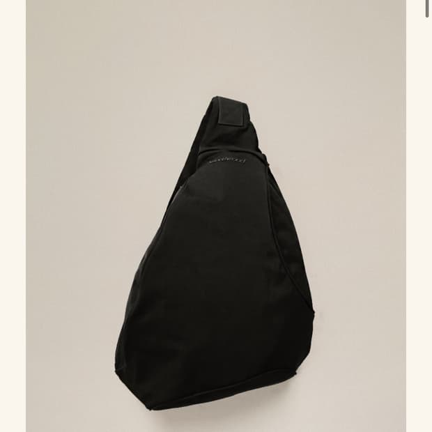 스무드무드 Lifehood Sling Backpack Black 