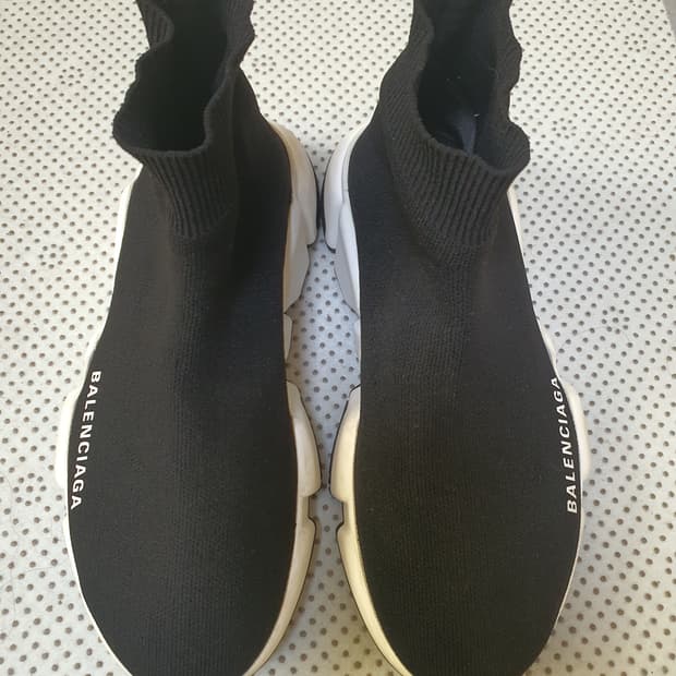 발렌시아가 스피드러너 상태좋고 깨끗해요 사이즈 35