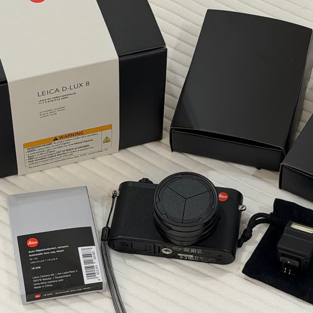 라이카 D-Lux 8 디럭스8 풀박스(25.10구매/300컷 이하 사용)