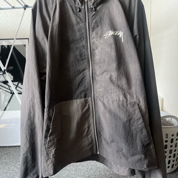 스투시 바람막이 L