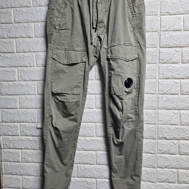 C.P. Company 카고 조거 팬츠 46(32)