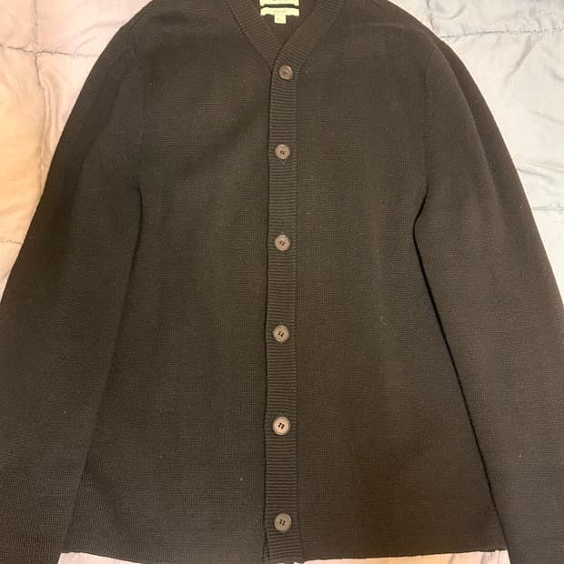 COS 레귤러핏 라운드넥 가디건 S 1001878