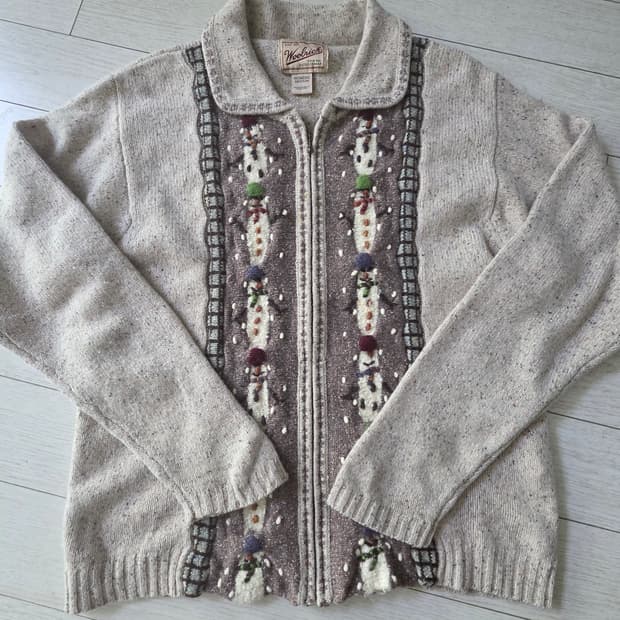 울리치 니트 자수 집업 