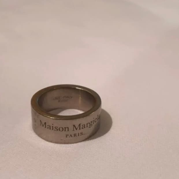 정품 마르지엘라 로고 인그레이빙 실버 링