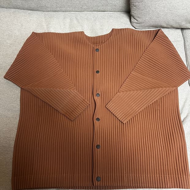 옴므플리세 가디건