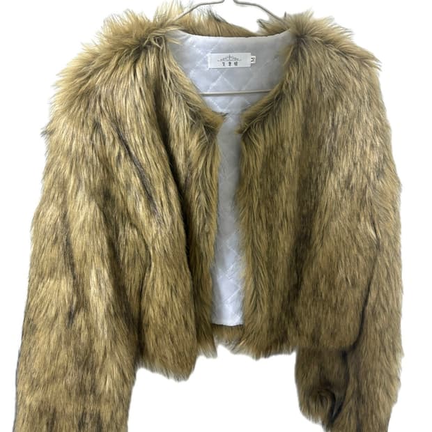 블랙&브라운 세미크롭 퍼 자켓 팔아요 🤎