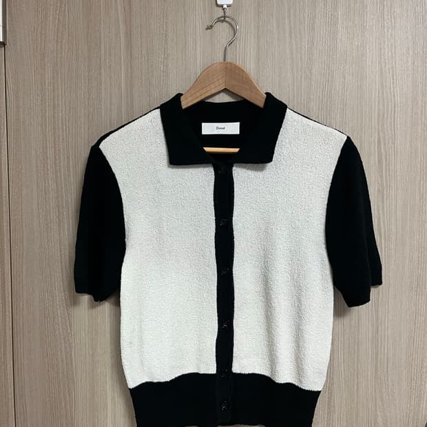 던스트 우먼 open collar summer boucle knit 니트
