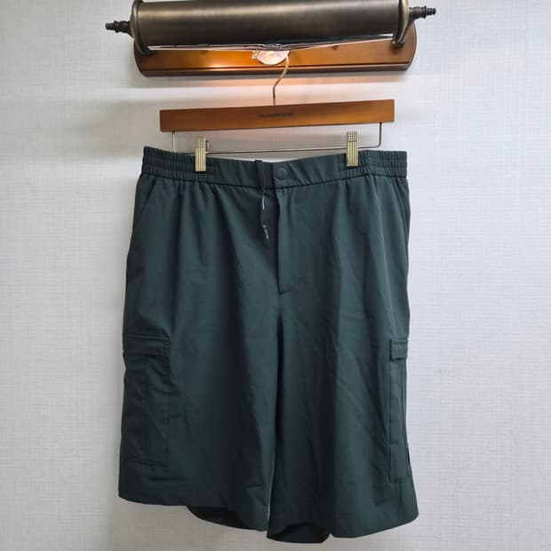 36) 몽벨 카고 반바지 팝니다