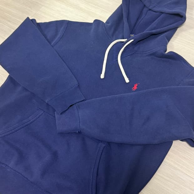 폴로 후드티