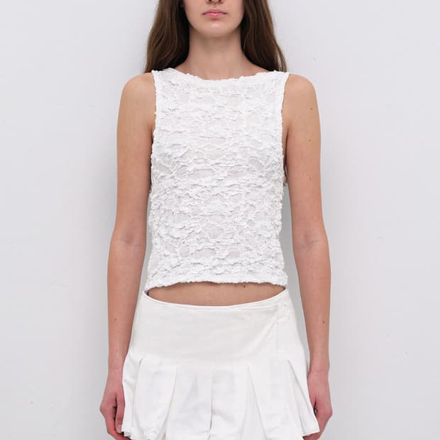 LACE BOAT NECK SLEEVELESS