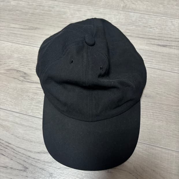 [os] 컴즈앤고즈 스탠다드 캡 23aw