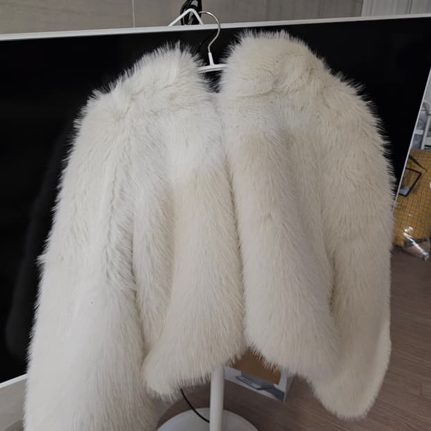 숏 후드 에코퍼 자켓