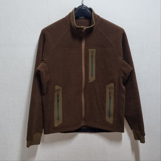 아크테릭스 기모 집업 자켓