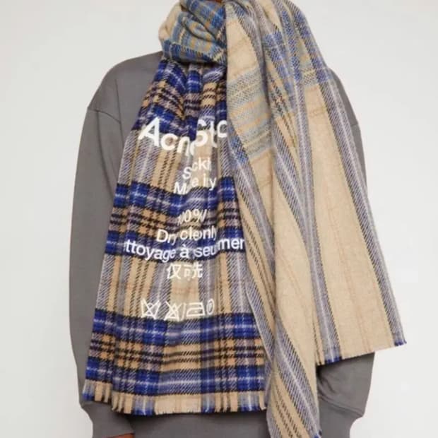 아크네스튜디오 아크네 캐시어 머플러 새상품