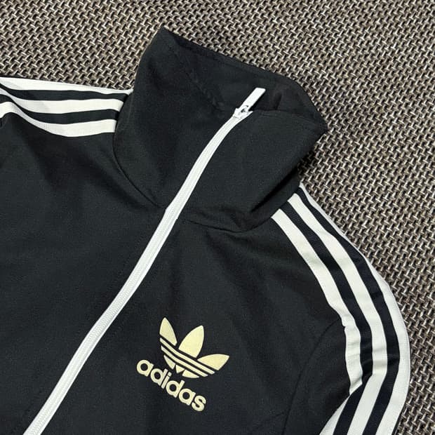 아디다스 빅로고 검정 유로파 져지